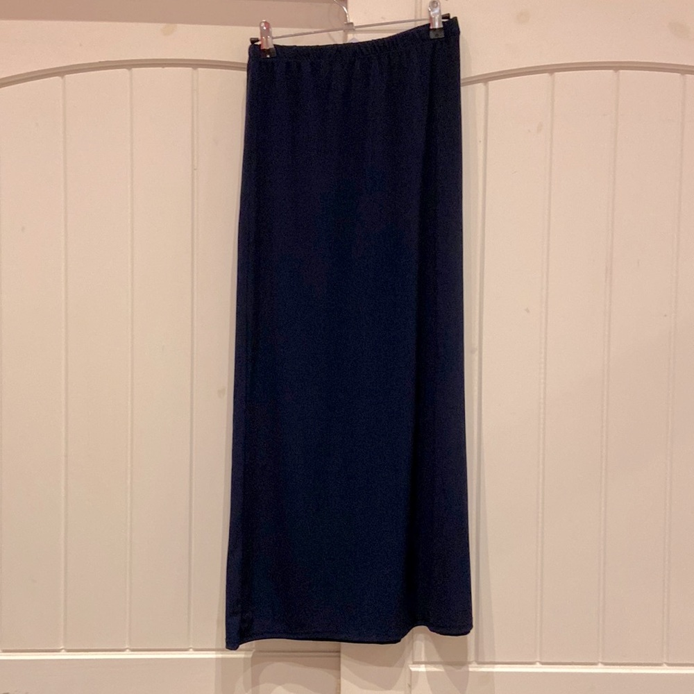 Long navy blue skirt